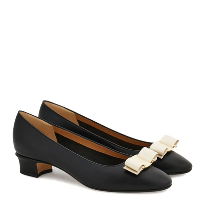 MAYFEYR - Ferragamo - Smooth Leather Décolleté - 01L4100790843NEROMASCARPONEBISCOTTO