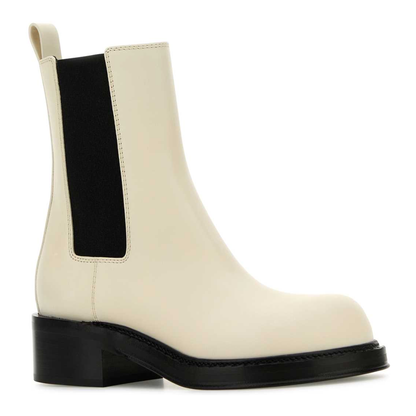 MAYFEYR - Bottega Veneta - Ivory Leather Cliff Ankle Boots - 816523VBS509031