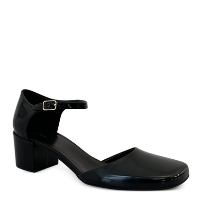 Capsule With Heel Black