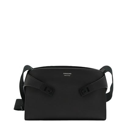 Hug Hammered Calfskin Messenger Bag - Nero