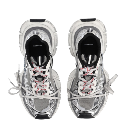 3XL Split Logo Sneaker