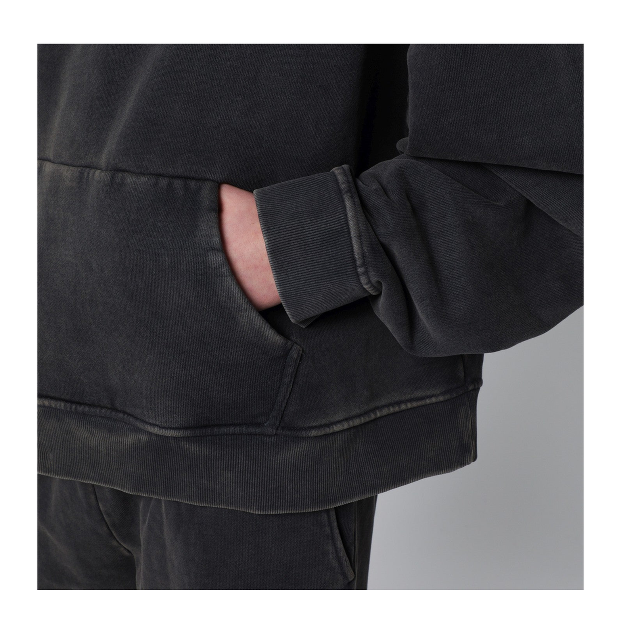 MAYFEYR - Entire Studios - Washed Black Cotton Sweatshirt - ESSS26HO04012CO0392