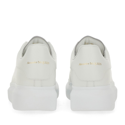 Oversized Sneaker