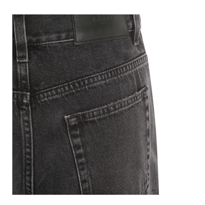 High-waisted jeans