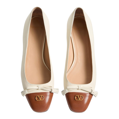 Off-White Brown Leather Toe Cap Tassel Detailing Gold-Tone Logo Accent Low Block Heel