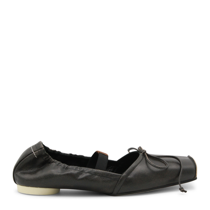 Square-toe ballerinas in brown calfskin leather