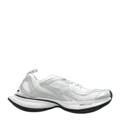 Circuit Sneaker in White/Silver