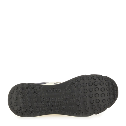 Hyperlight Sneaker