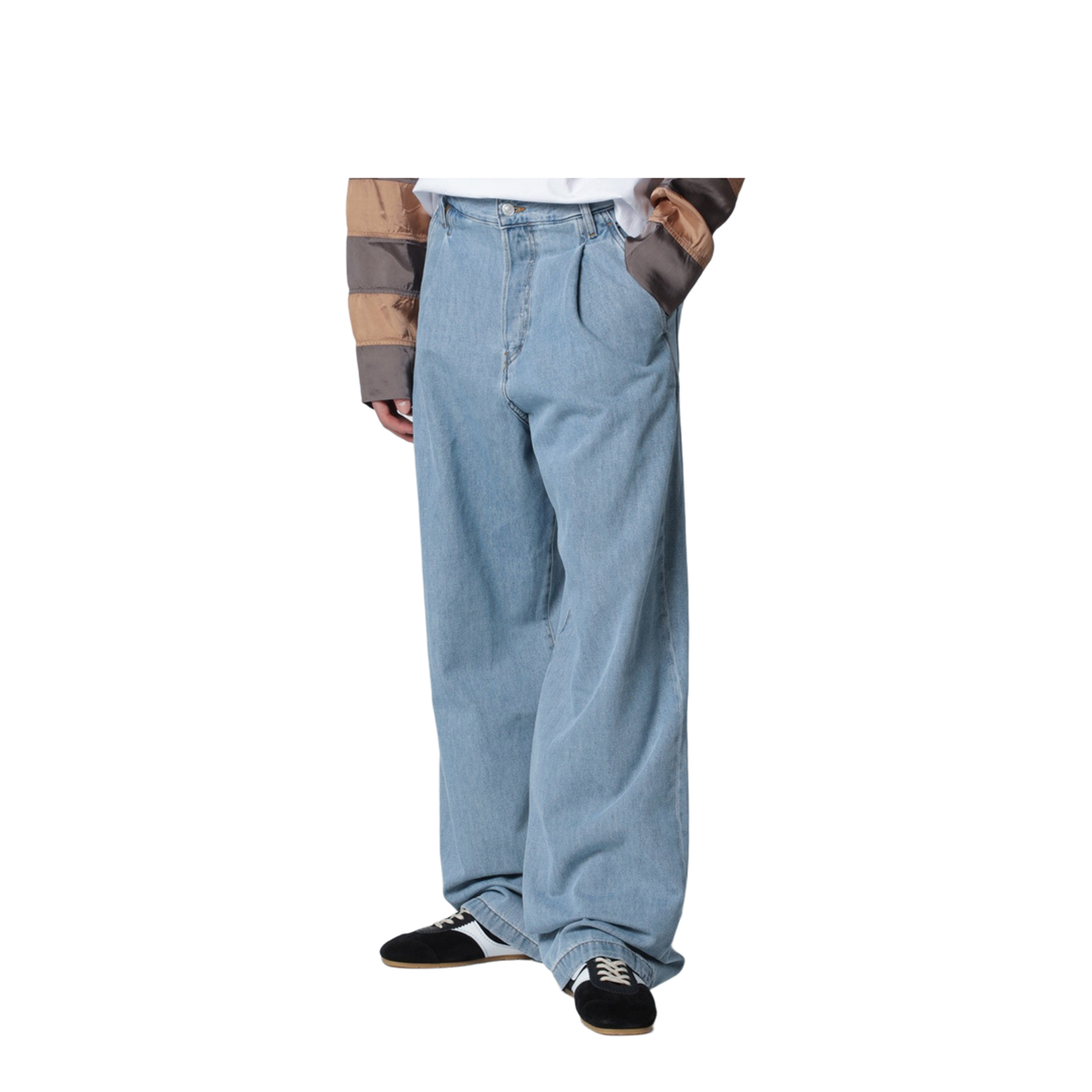 Light Blue Wide-Leg Jeans with Pleats