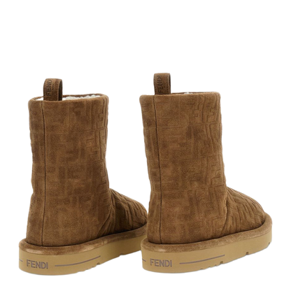 Boots Brown