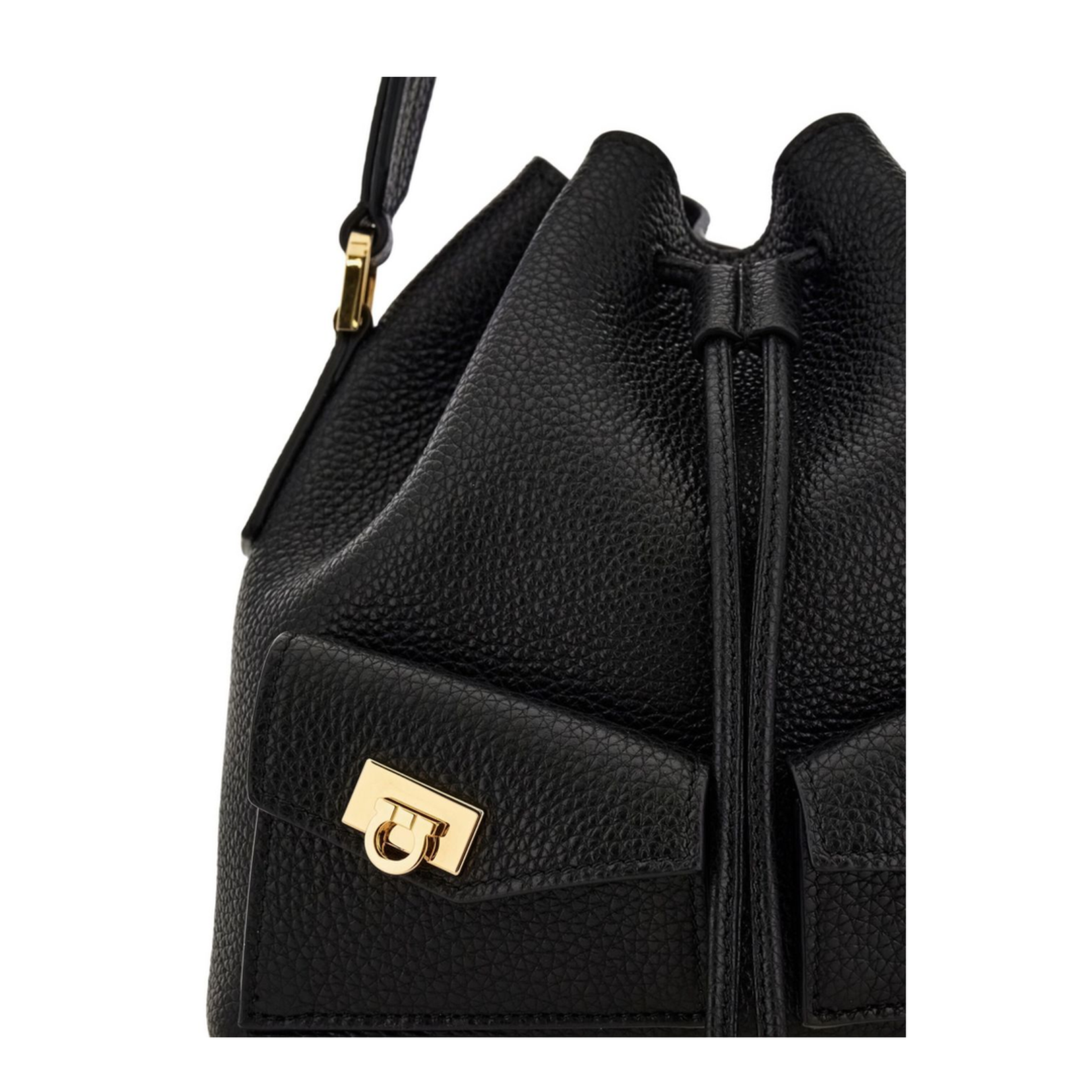 Multipocket Bucket Bag