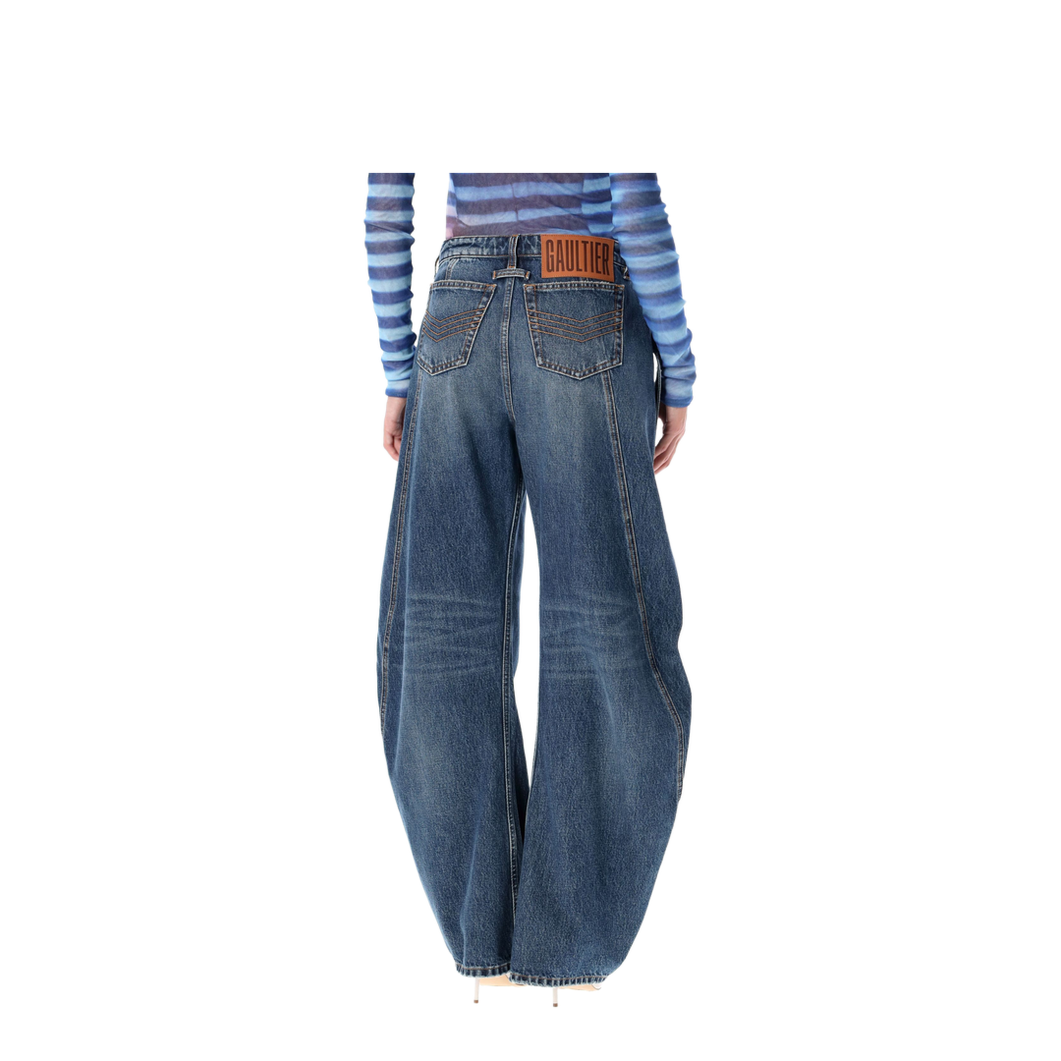 LOW-RISE JEANS