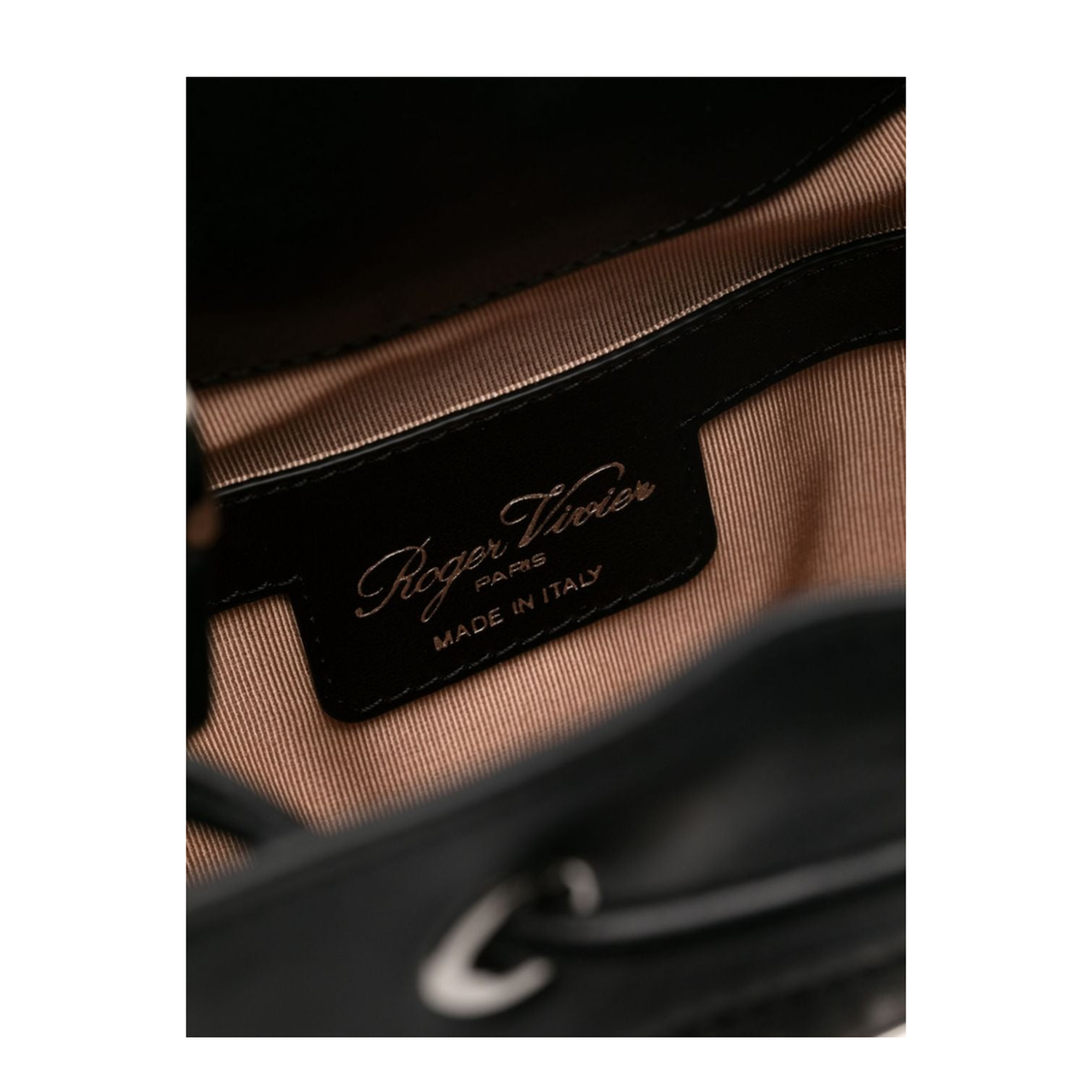 Mini Leather Très Vivier Bucket Bag