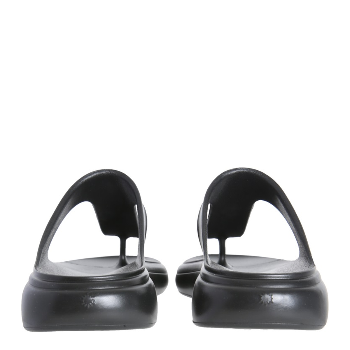 MAYFEYR - Stuart Weitzman - Stuflex T Strap Slide Sandal - SA749BLK