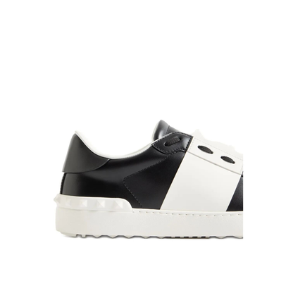 MAYFEYR - Valentino - Open Leather Sneakers With Contrast Band And Stud Details - YS0830BLU