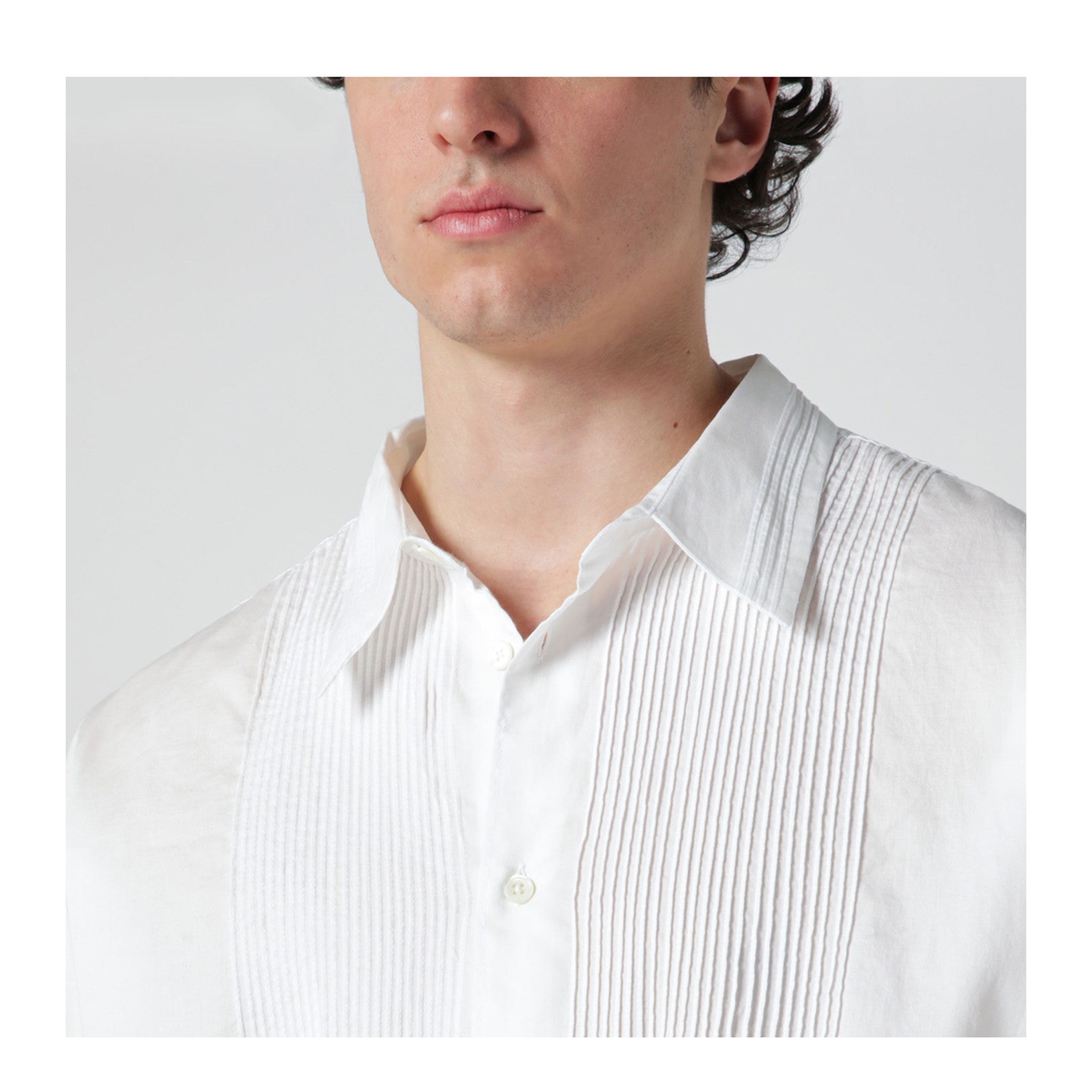 Ivory Shirt with Pleats on the Front and Collar