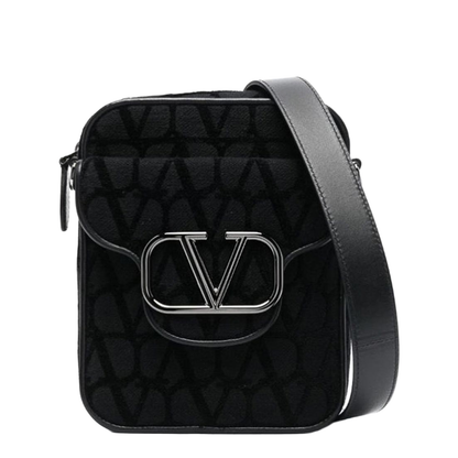 Garavani Shoulder Bags