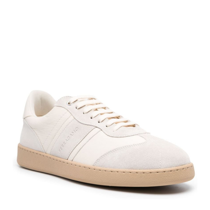 Logo Sneakers