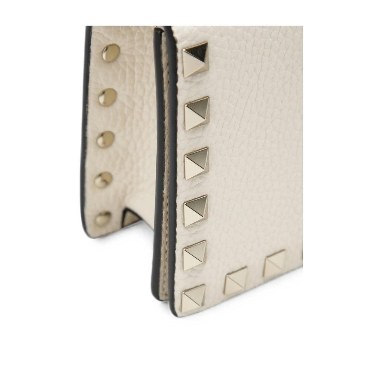 Rockstud Grainy Calfskin Wallet On Chain - Light Ivory