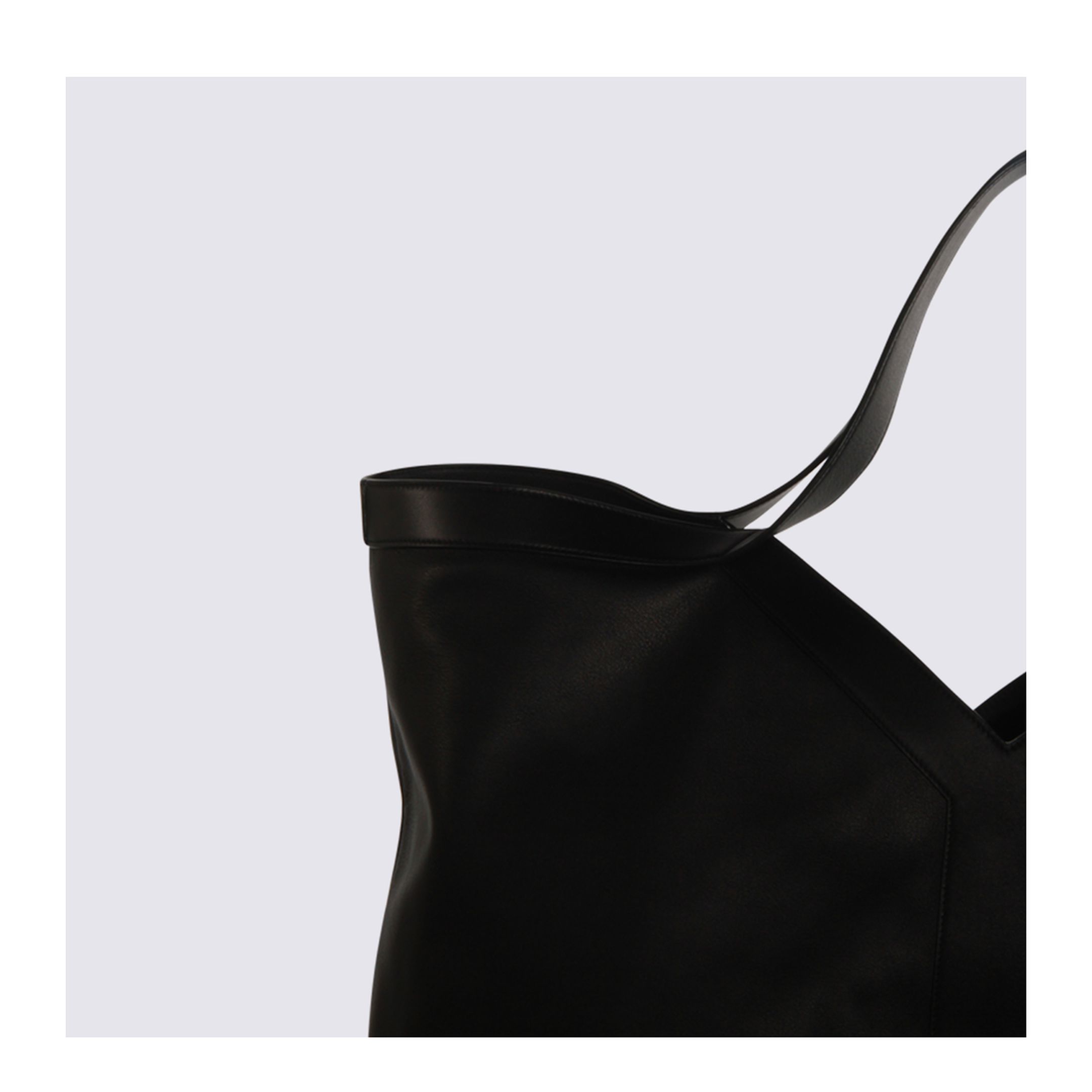 Y Maxi Tote in Grained Leather