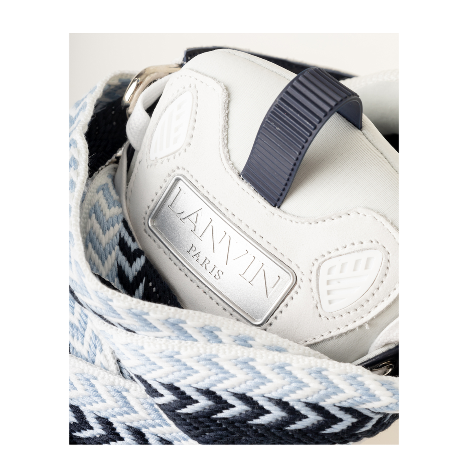 Sneakers White