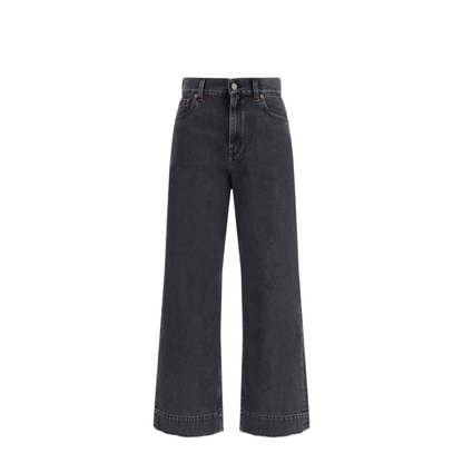 High-waisted jeans
