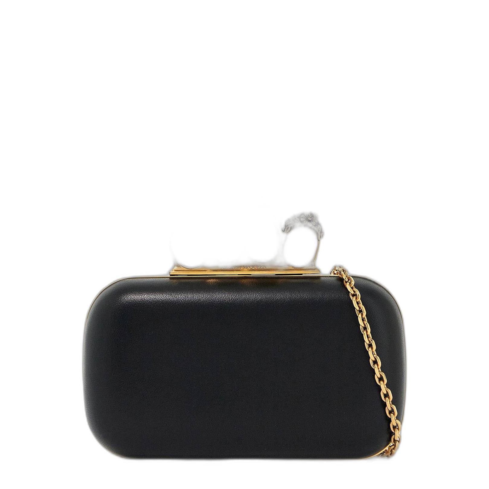 Knuckle Clutch With Chain in Black