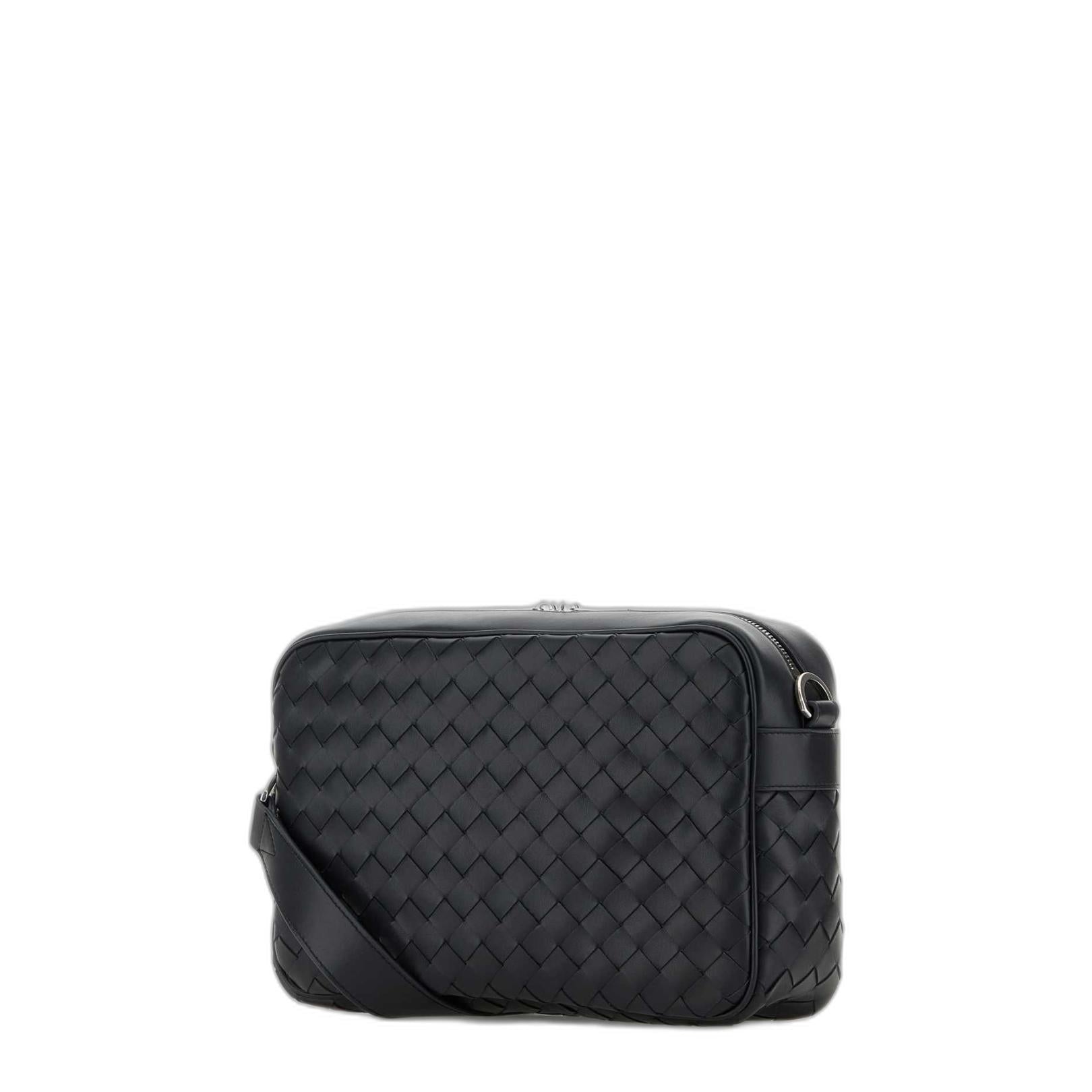 石墨色皮革中号相机斜挎包