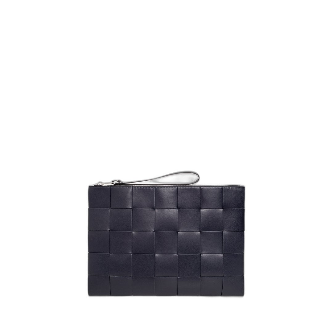 Pouch Large Leather Handbag In Black