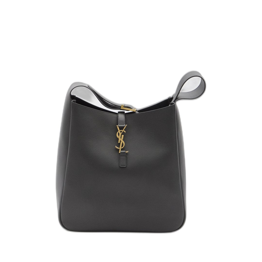 Large Le 5 À 7 Leather Shoulder Bag Black